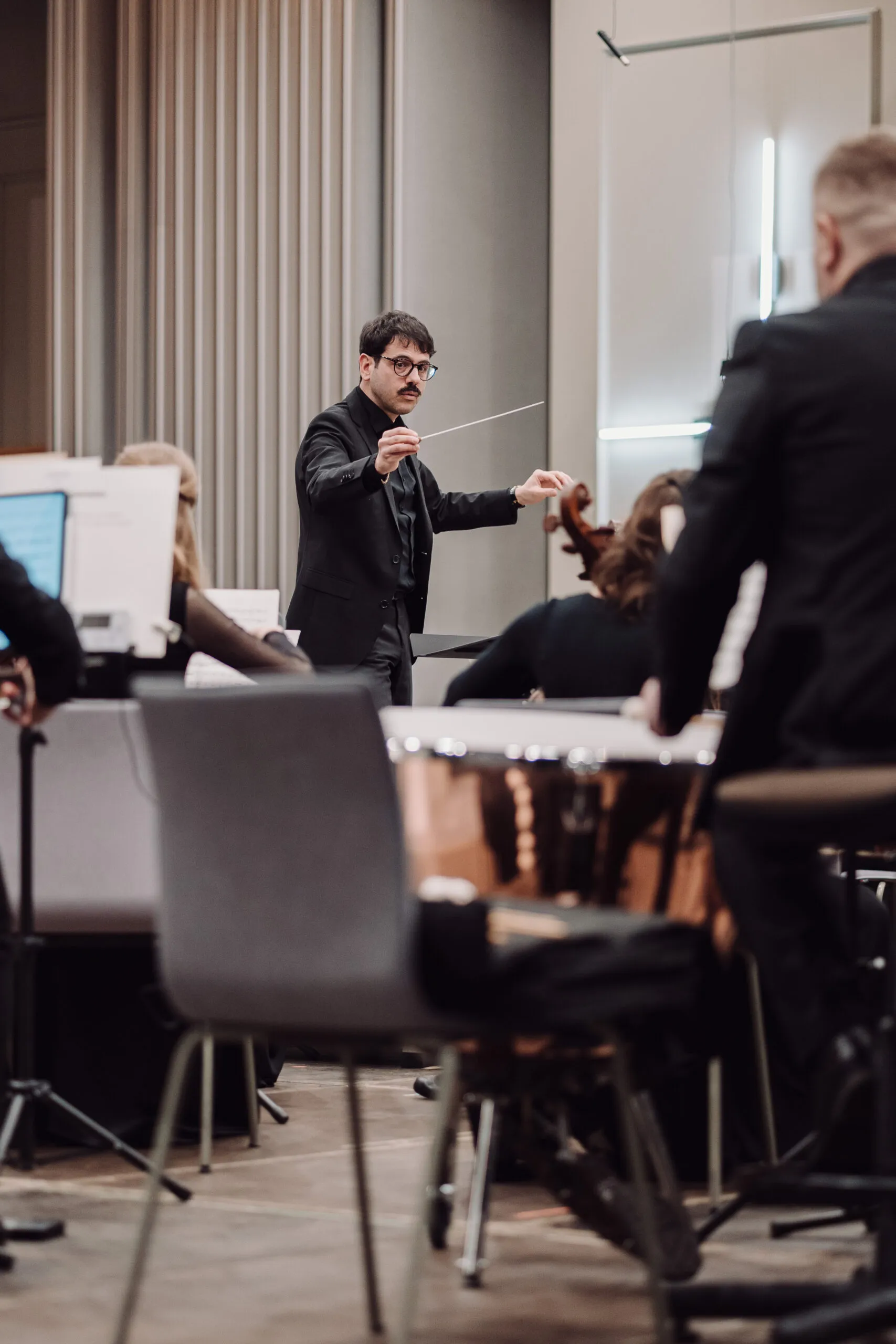 Federico Bresciani conducting